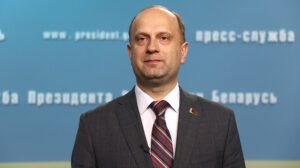 وزیر معیشت یوری چیبوٹار