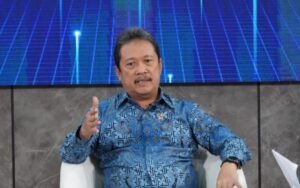 وزیر بحری امور