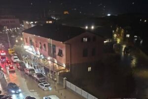 اٹلی کے ایلبا جزیرے پر شدید بارشوں کے باعث سیلاب، زندگی مفلوج