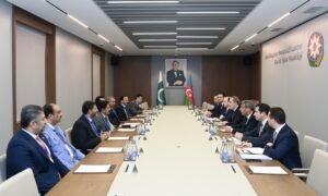 پاکستانی سینیٹ کے چیئرمین سید یوسف رضا گیلانی کی آذربائیجان کے وزیر خارجہ جیہن بایراموف سے ملاقات، دوطرفہ تعلقات اور پارلیمانی سفارتکاری پر گفتگو