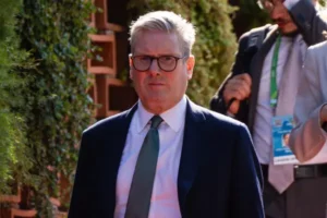 برطانوی وزیرِ اعظم کا یوکرین میں فوجی بھیجنے کا عندیہ، یورپ کی سلامتی کو اولین ترجیح قرار