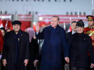 ترک صدر رجب طیب اردوان پاکستان پہنچ گئے ، دوطرفہ تعلقات کو مستحکم کرنے کے لیے دورہ