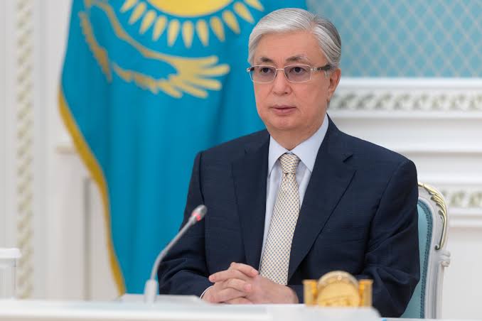 قازق باکسر ناظم کزائیبائی تیسری بار ورلڈ چیمپئن بن گئیں، صدر توقائیف کی مبارکباد