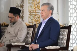 صدر شوکت مرزییویف کا حضرت خضر یادگاری کمپلیکس کا دورہ، سابق صدر اسلام کریموف کو خراج عقیدت