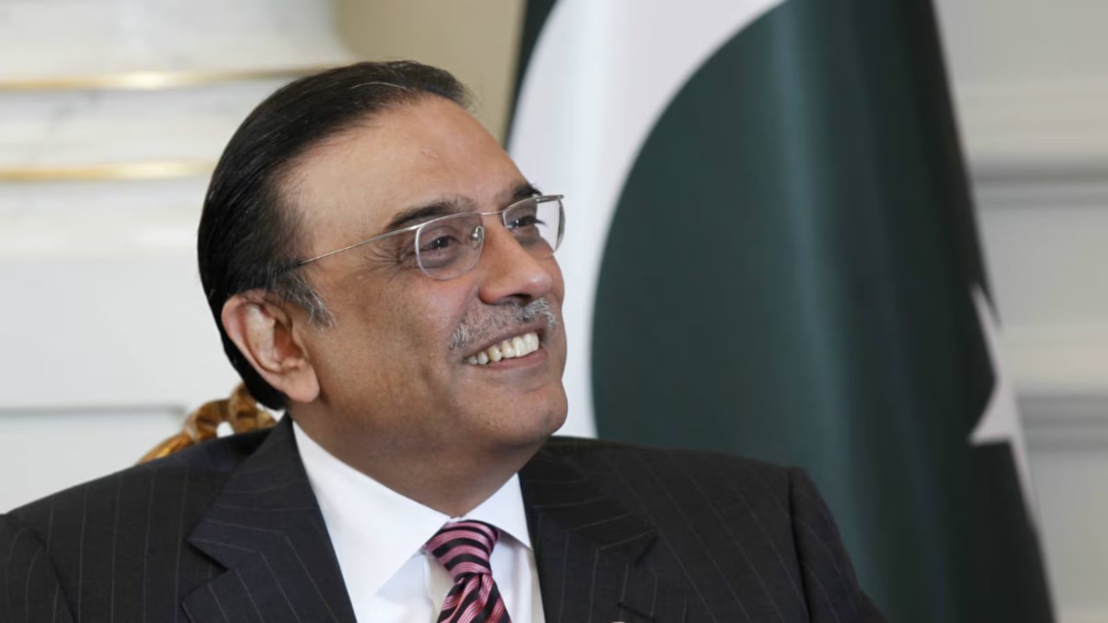 صدر مملکت کا پیغام: پاکستان کو سماجی و اقتصادی انصاف فراہم کرنے والی ریاست بنانے کے لیے علامہ اقبال کے افکار اپنائیں