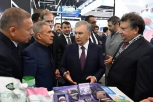 صدر ازبکستان کا پانچویں بین الاقوامی صنعتی نمائش "انوپروم۔ سنٹرل ایشیا" کے مقام کا دورہ