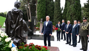 ایرانی صدر مسعود پزیشکیان کا قومی رہنما حیدر علییف کو خراج عقیدت