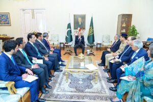 وزیر اعظم شہباز شریف سے متحدہ عرب امارات کے وزیر خارجہ شیخ عبداللہ بن زاید آل نہیان کی ملاقات