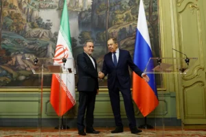 ایرانی وزیر خارجہ عباس عراقچی کی روسی ہم منصب سرگئی لاوروف سے ملاقات