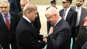 وزیرِاعظم شہباز شریف ترکیہ کے دو روزہ سرکاری دورے پر انقرہ پہنچ گئے