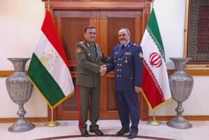 ایران اور تاجکستان کے درمیان دفاعی تعاون کو وسعت دینے پر زور