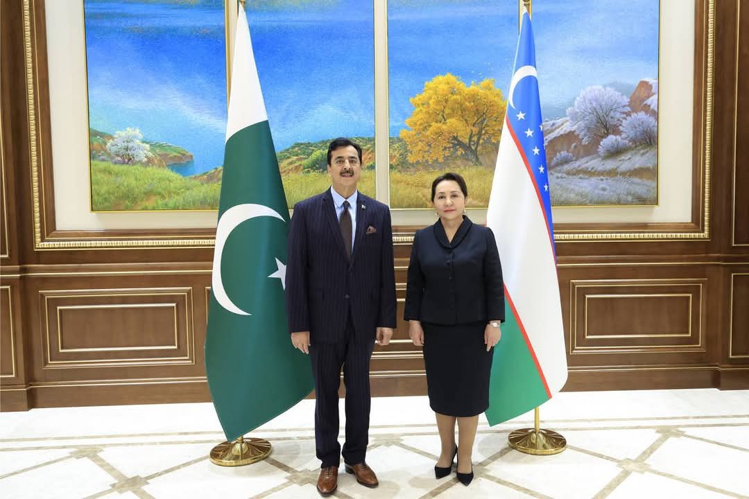 چیئرمین سینیٹ سید یوسف رضا گیلانی کی قیادت میں پاکستانی پارلیمانی وفد کا ازبکستان کا دورہ