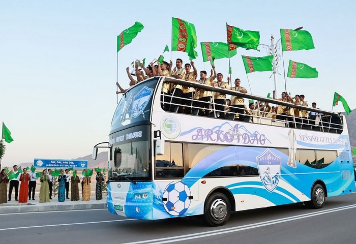 صدر ترکمانستان کی جانب سے ایف سی آرکاداغ کو نقد انعامات سے نوازا گیا
