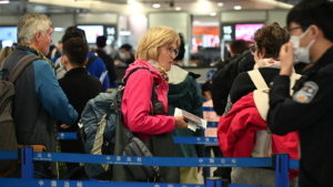 چین میں یوم مئی کی تعطیلات کے دوران 1 کروڑ 8 لاکھ سے زائد سرحدی آمد و رفت، گزشتہ سال کے مقابلے میں 28.7 فیصد اضافہ