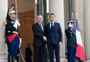 قربان قلی بردی محمدوف کی پیرس میں فرانسیسی صدر ایمانوئل میکرون سے ملاقات