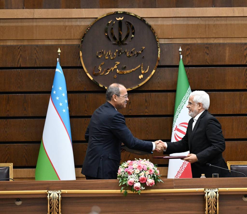 ازبکستان اور ایران کے درمیان تعاون کو فروغ دینے سے متعلق اہم دستاویزات پر دستخط
