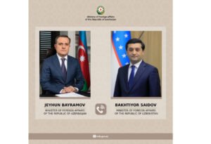 آذربائیجان اور ازبکستان کے وزرائے خارجہ کا علاقائی سلامتی اور او آئی سی اجلاس پر تبادلہ خیال