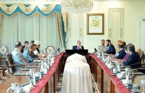 وزیراعظم شہباز شریف کی زیر صدارت ایف بی آر امور پر جائزہ اجلاس، ادارہ جاتی اصلاحات کے ذریعے اقتصادی استحکام کے عزم کا اعادہ