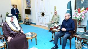 وزیرِاعظم شہباز شریف اور سعودی سفیر کے درمیان خطے کی صورتحال پر ٹیلیفونک گفتگو