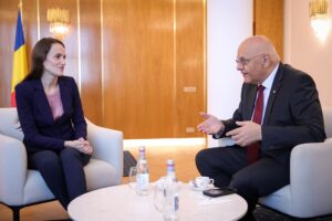 اوانا آگستوئیو