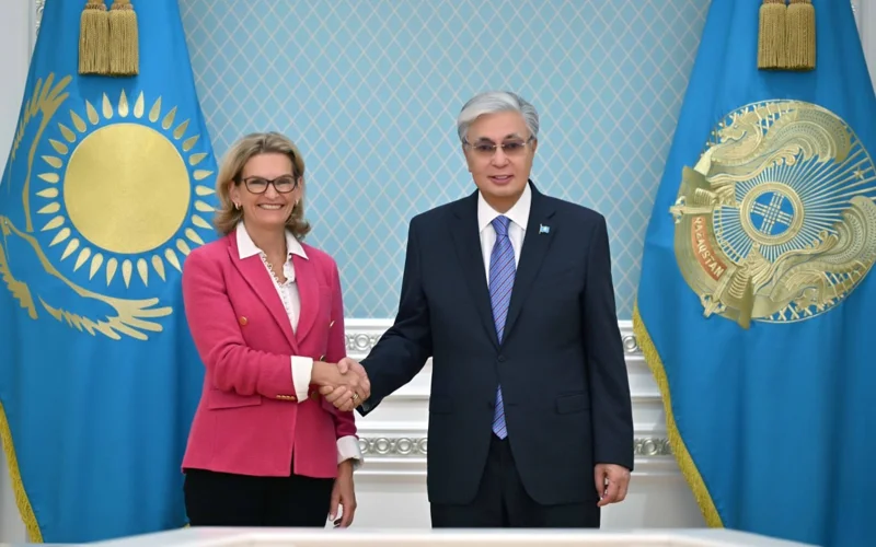 توقایف
