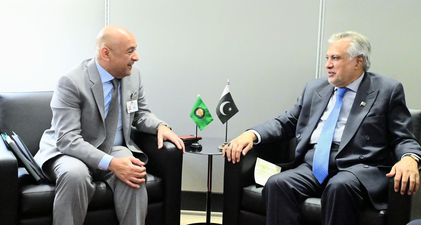 اسحاق ڈار