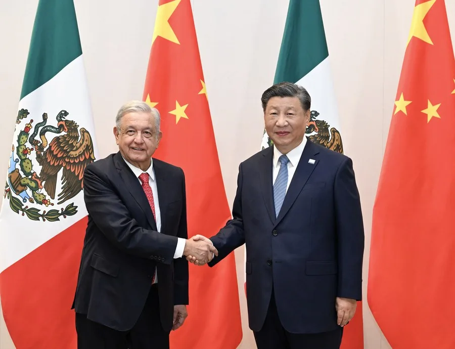 Xi calls for expanding China-Mexico cooperation 2 China-Mexico