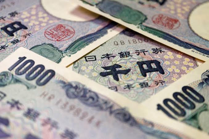 Yen jumps against Dollar
