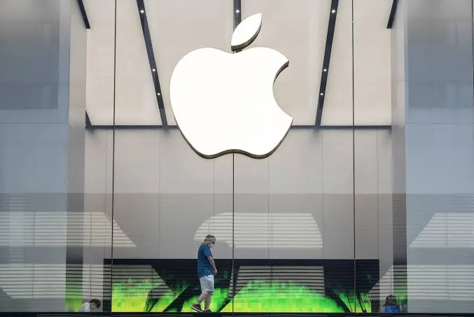 Apple agrees to $25 million settlement with US over hiring of immigrants 2 Apple