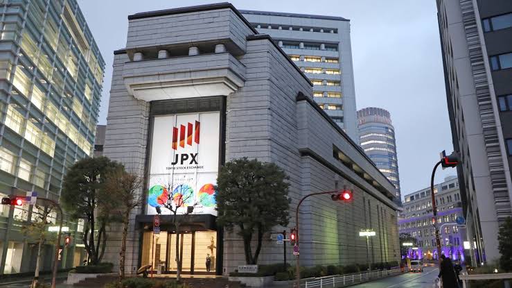 Tokyo stocks drop for 2nd day as exporters hit by stronger yen 1 Tokyo stocks