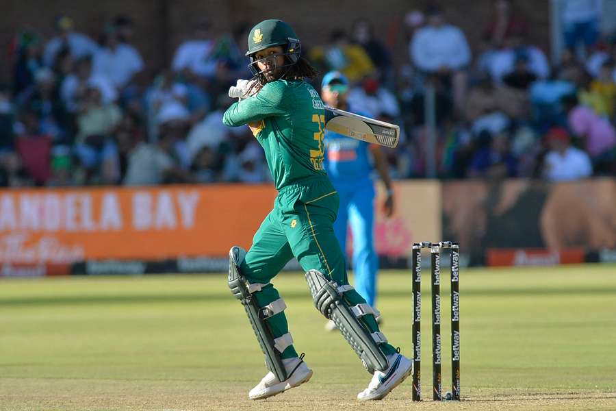De Zorzi ton guides South Africa to eight-wicket win over India 1 De Zorzi