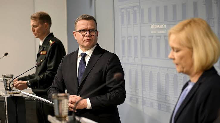 Finland to reopen two border crossings with Russia