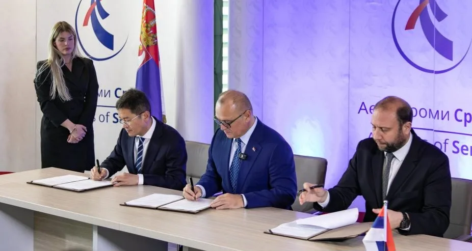 Konstantin Veliki Airport