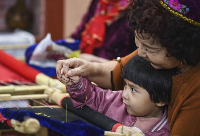 China's State-Owned Enterprises Amplify Efforts to Boost Xinjiang's Employment and Development 1 Xinjiang's Employment and Development