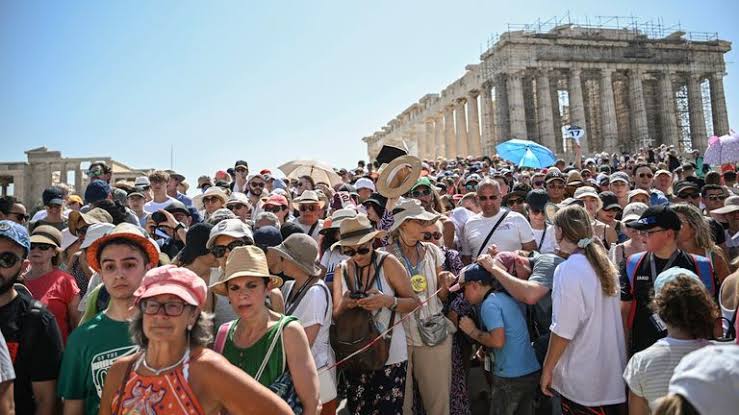Europe Faces Record Number of Extreme Heat Stress Days in 2023 1 Europe