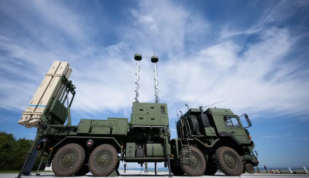 German Defence Minister Announces €500 Million Arms Support Package for ...