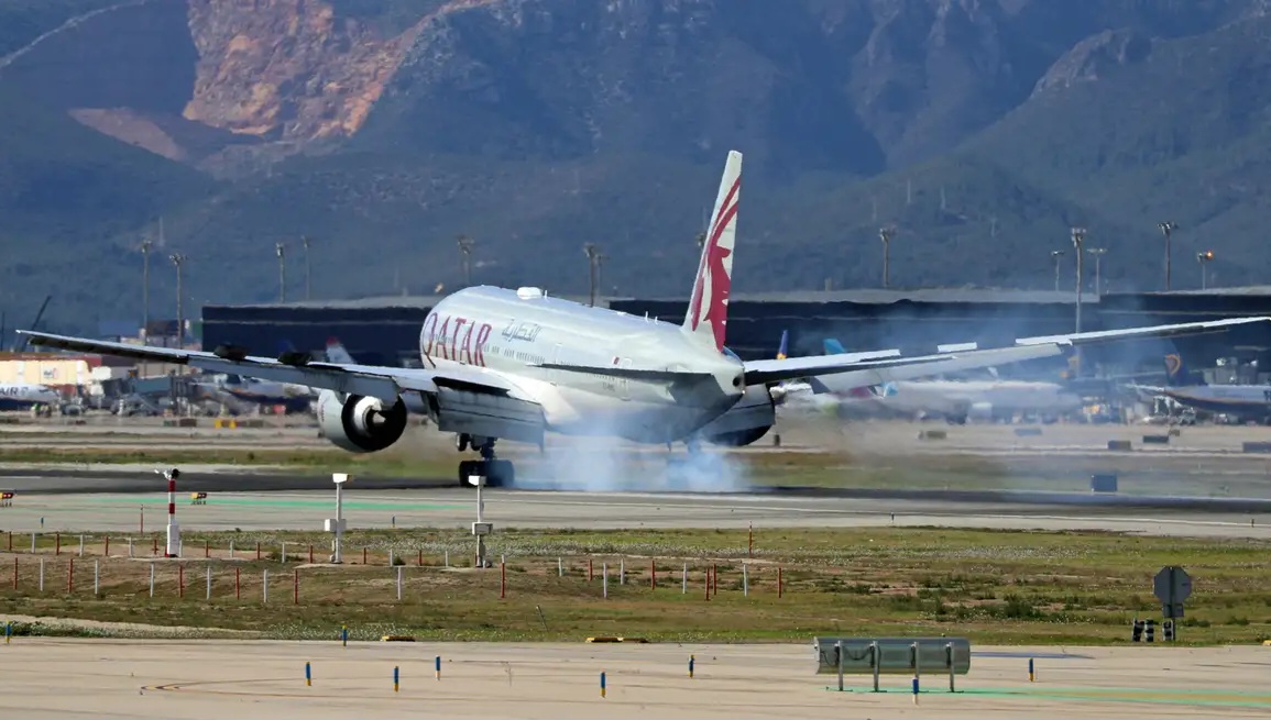 Twelve Injured as Qatar Airways Plane Hits Turbulence on Route to Dublin 1 Qatar Airways