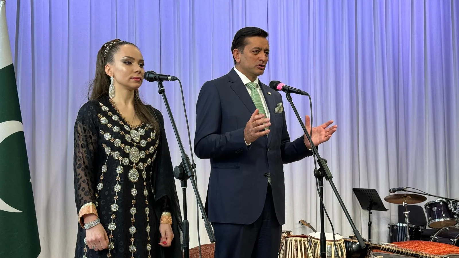Pakistani Music Enchants Minsk: Embassy and Gymnasium-College Unite for Cultural Fusion Concert 1 Pakistani Music