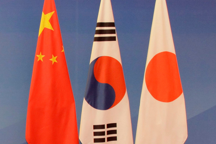 Chinese Premier Li Qiang Arrives to Attend Ninth Trilateral Summit with Japan and South Korea 1 Chinese Premier Li Qiang