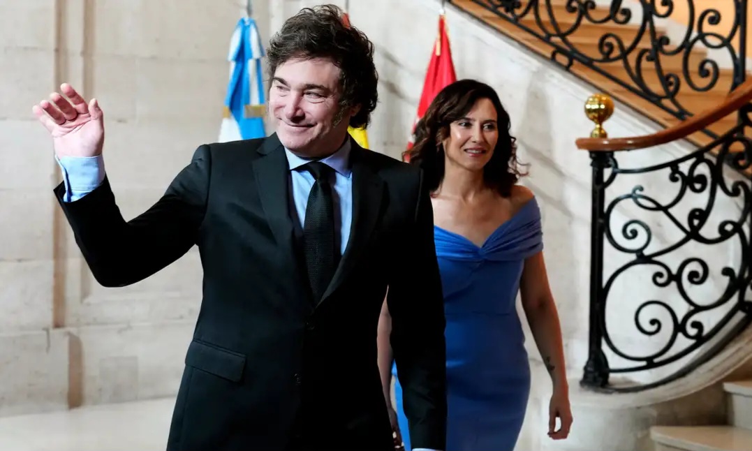 Argentine President Javier Milei Receives Warm Welcome from Spanish Right-Wing, Faces Backlash from Government 1 Javier Milei