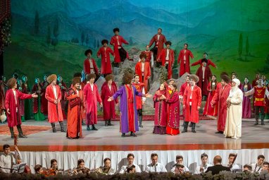 Premiere of "Makhtumkuli" Opera Highlights Day of Cultural and Art Workers in Turkmenistan 9 Makhtumkuli