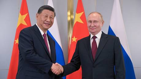 Putin and Xi Highlight Strength of Russia-China Relations at SCO Summit 6 Putin and Xi