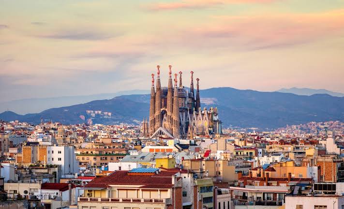 Barcelona Plans to Increase Tourist Tax for Short-Stay Cruise Passengers