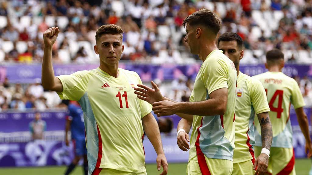 Japan and Spain Secure Spots in Men's Football Quarterfinals at Paris