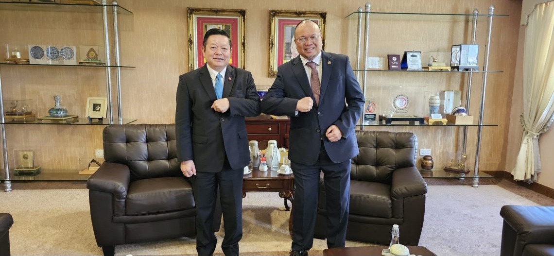ASEAN Secretary-General Dr. Kao Kim Hourn Meets with Brunei's Health Minister to Discuss Regional Health Initiatives 1 ASEAN