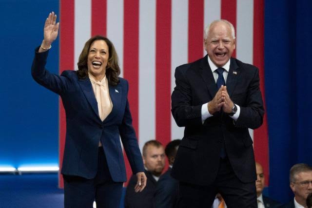 Tim Walz Joins Kamala Harris as Running Mate in Raucous Democratic Rally 1 Tim Walz