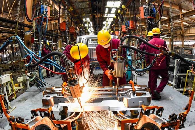 China's Industrial Sector Sees Steady Revenue Growth in July 1 China's Industrial Sector