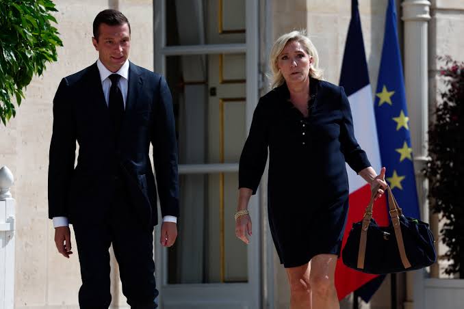 Macron Rejects Left-Wing Government Proposal, Sparking Fury Among France's Leftist Alliance 1 Macron
