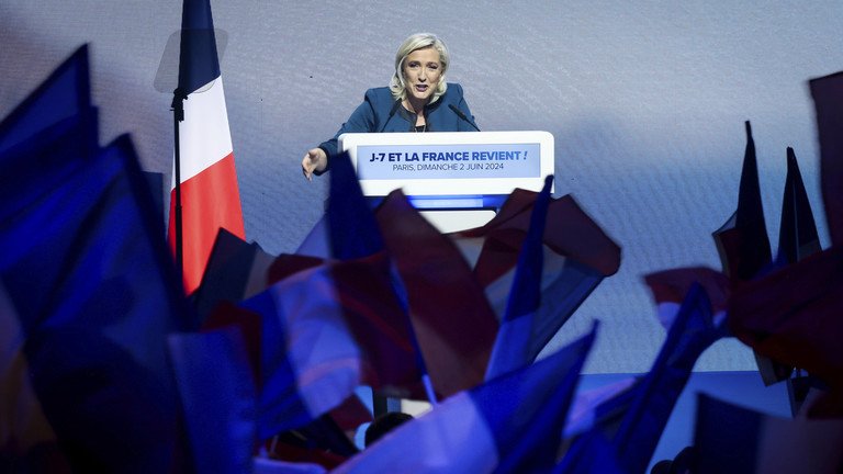 Marine Le Pen Faces Trial for Alleged Embezzlement of EU Funds 1 Marine Le Pen