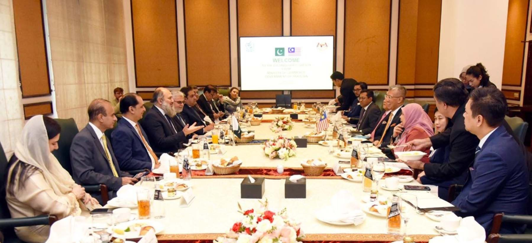 Pakistan and Malaysia Commit to Deepening Economic Cooperation and Exploring New Business Opportunities 1 Pakistan and Malaysia